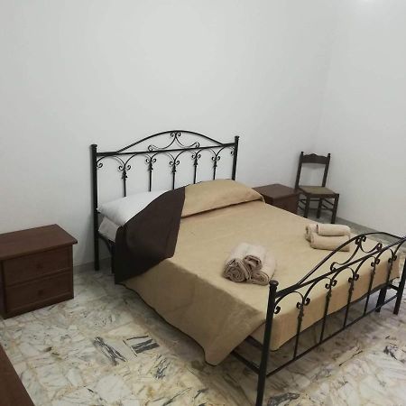 Bed & Breakfast Dei Lecci Мартина-Франка Экстерьер фото